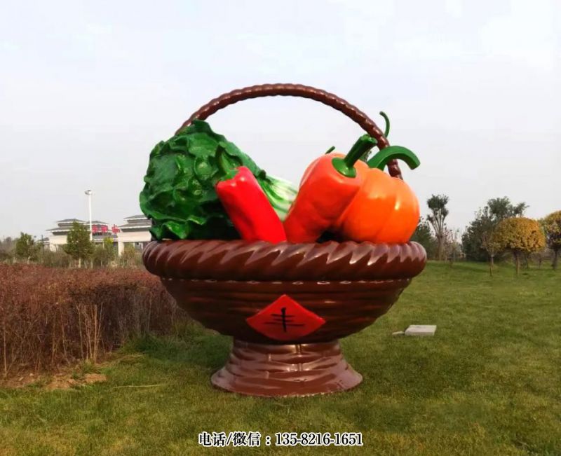 园林草坪创意大型玻璃钢仿真菜篮子景观装饰摆件 园林草坪创意大型玻璃钢仿真菜篮子景观装饰摆件